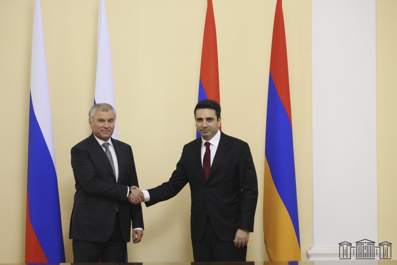 Alen Simonyan, Rusya Devlet Duması Başkanı'nı kabul etti