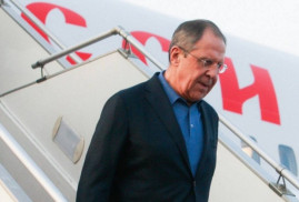 Lavrov resmi ziyaret için Ermenistan'da