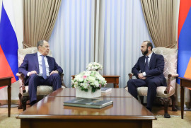 Ermenistan ve Rusya dışişleri bakanları Yerevan’da bir araya geldi