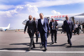 Lavrov bölgesel ulaşım bağlantılarının açılmasına değindi: Rejim kesinlikle Ermenistan topraklarının egemenliğine dayalı olacaktır