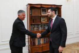 Ermenistan Başbakan Yardımcısı, Asya Kalkınma Bankası Ermenistan Ofisi Müdürü ile gelecek işbirliğini görüştü