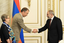 Paşinyan ve Klaar, Ermenistan-Türkiye ilişkilerinin normalleşmesini ele aldı