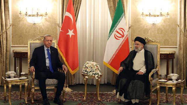 Թեհրանում հանդիպել են Թուրքիայի և Իրանի նախագահները