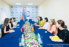 Ermenistan Ombudsmanı Alman Federal Meclisi Başkan Yardımcısı ile yaptığı görüşmede esirler konusuna değindi