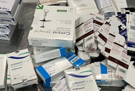 Türkiye'den Yerevan'a gelen iki Ermenistan vatandaşının bagajında ​​gizlenilmiş onkolojik ilaçlar bulundu