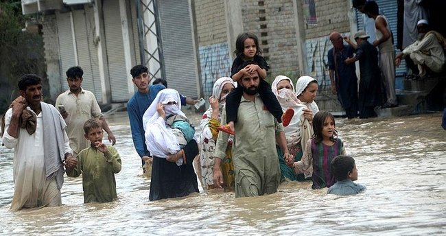 Pakistan'daki sel felaketinde can kaybı 1000'i aştı