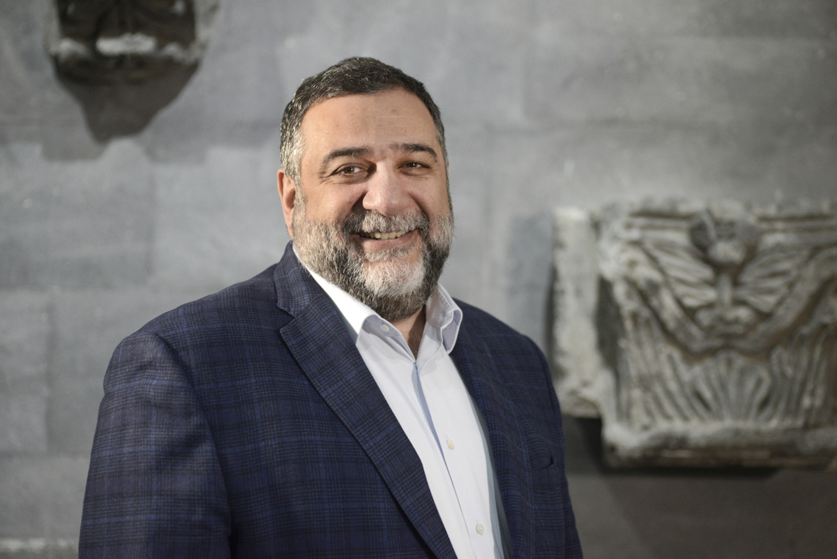 Ünlü Ermeni yatırımcı ve hayırsever Ruben Vardanyan Dağlık Karabağ’a yerleşti