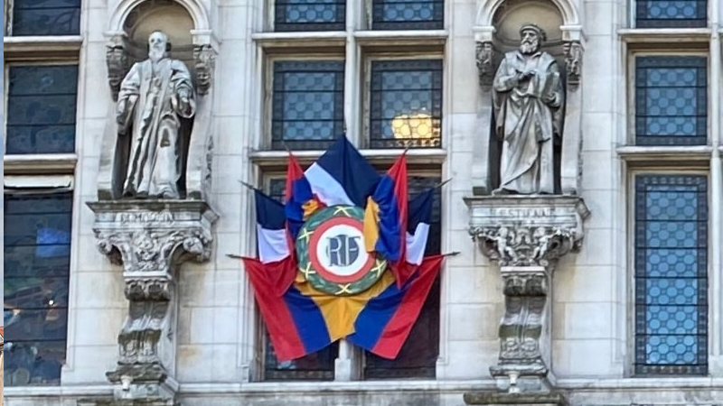Paris Belediye Binası'ndan Ermenistan bayrakları asıldı