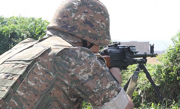 Azerbaycan tarafının Ermeni mevzilerine açtığı ateş sonucu bir Ermeni asker yaralandı