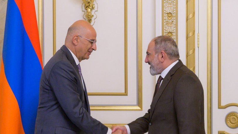 Yunanistan Dışişleri Bakanı Ermenistan'da: İş birliğini daha üst düzeye çıkaracağız