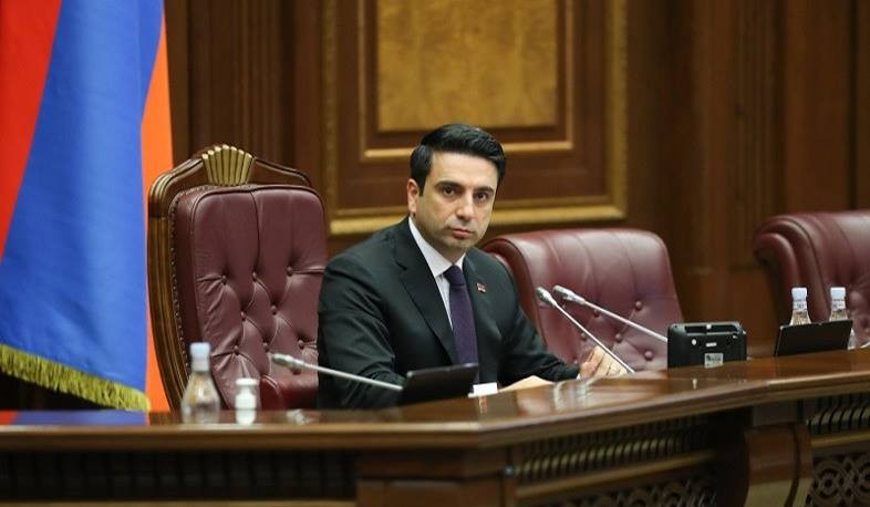 Parlamento Başkanı Simonyan Ermenistan'ın Artsakh’ı yalnız bırakmayacağını vugruladı