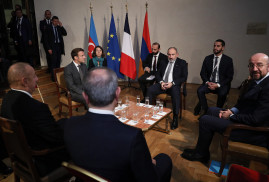 Paşinyan: "Tüm bölgesel iletişim engellerinin kaldırılmasına ilişkin önerimize Azerbaycan yine olumlu yanıt vermedi"