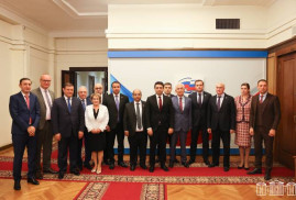 Resmi ziyaretle Rusya'da bulunan Ermenistan Parlamento Başkanı görüşmelere devam ediyor