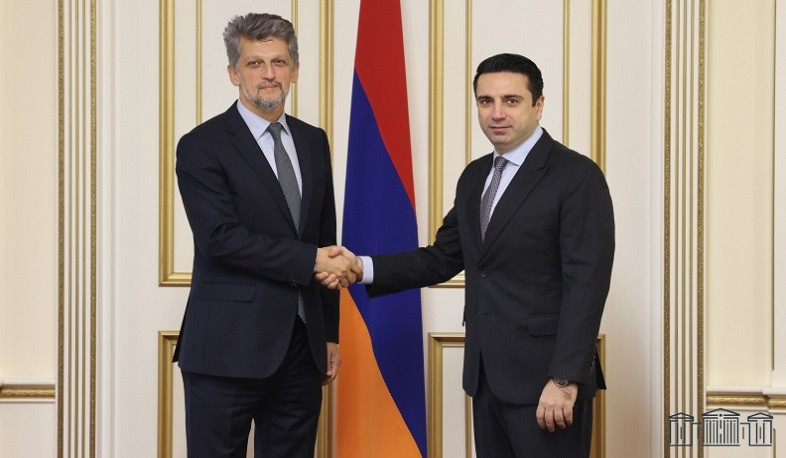 Ermenistan Parlamentosu Başkanı Alen Simonyan, Garo Paylan ile normalleşmeyi görüştü