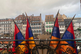 Strasbourg Belediye Binası üzerinde Ermeni halkıyla dayanışma işareti olarak Ermenistan bayrağı dalgalanacak
