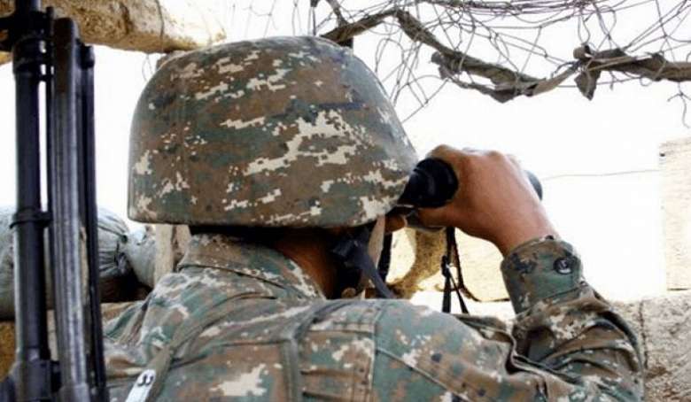 Azerbaycan askerleri farklı kalibreli silahlarla üç saat boyunca Ermeni mevzilerine ateş açtı