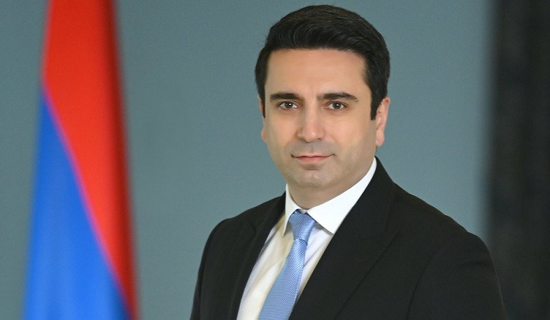 Ermenistan Parlamentosu Başkanı, Fransa'ya Azerbaycan'a yaptırım öneren kararı kabul ettiği için teşekkür etti
