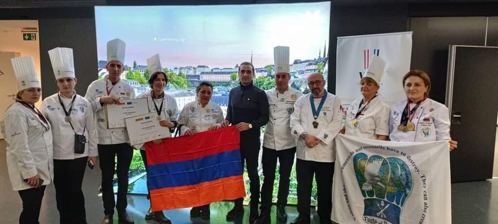 Ermeni şefler, Expogast Dünya Aşçılık Şampiyonasında ödüller kazandı