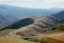 Azerbaycan yeni bir provokasyona başvurdu! Stepanakert-Goris karayolu trafiğe kapatıldı