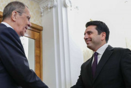 Ermenistan Parlamentosu Başkanı kendisinin haklı, Lavrov’un ise haksız olduğunu dile getirdi