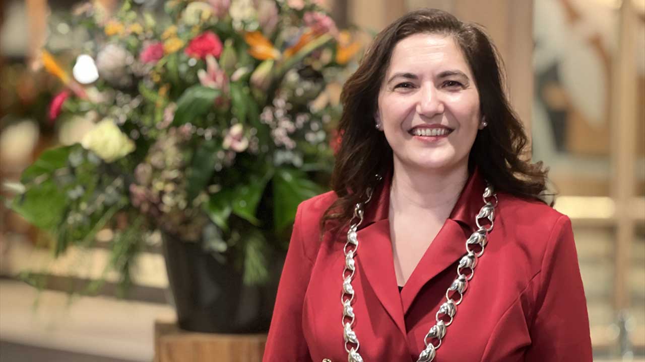 Նիդերլանդներում առաջին անգամ թուրք կին քաղաքապետ է նշանակվել
