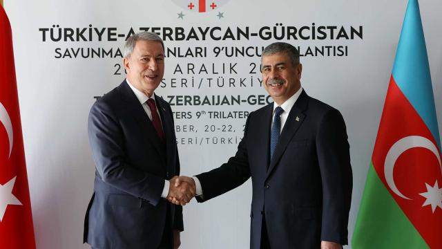Թուրքիայում հանդիպել են 3 երկրների պաշտպանության նախարարները