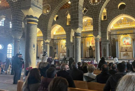 Diyarbakır Surp Giragos Ermeni Kilisesi'nde Noel Ayini yapıldı