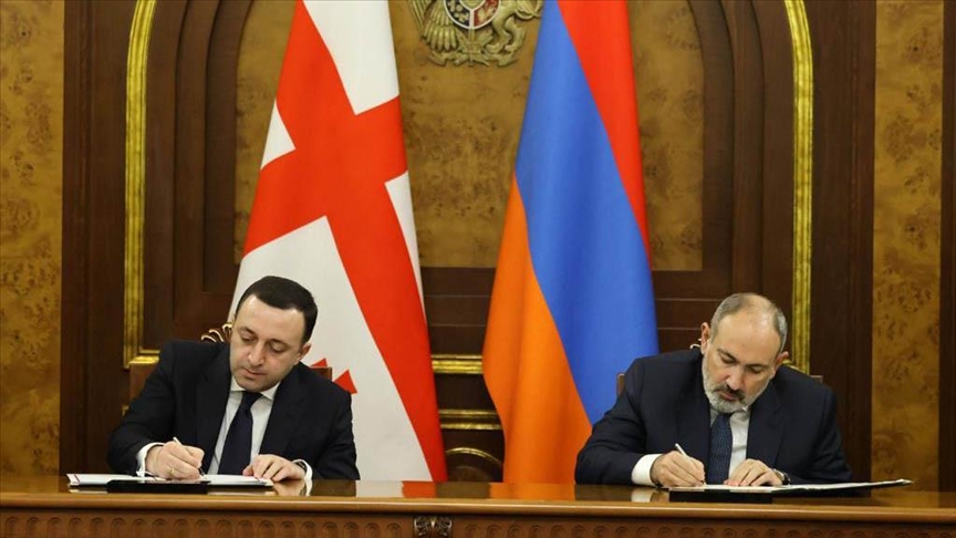Ermenistan ile Gürcistan arasında kimlik kartlarıyla seyahat sürecinin başlatılması için anlaşma imzalandı