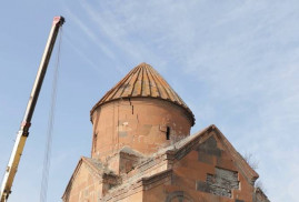 Türkiye sınırındaki Haykadzor köyünün Surp Grigor Lusavoriç kilisesinin haçı kutsandı