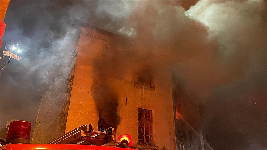 В армянской церкви Стамбула произошел пожар: есть погибшие