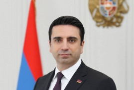 Ermenistan Parlamentosu AB'nin Ermenistan'a sivil gözlem heyeti gönderme kararını memnuniyetle karşıladı