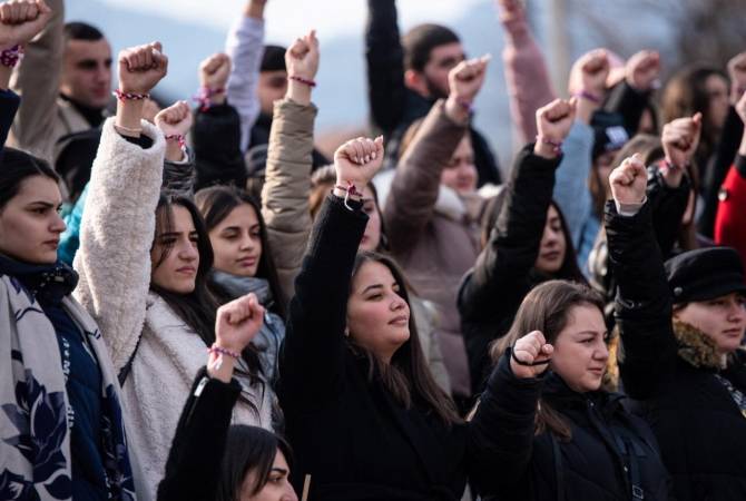 Cher ve Eric Esrailian'ın Karabağ ablukasıyla ilgili yazısı çıktı: "Bizi silemezsiniz"