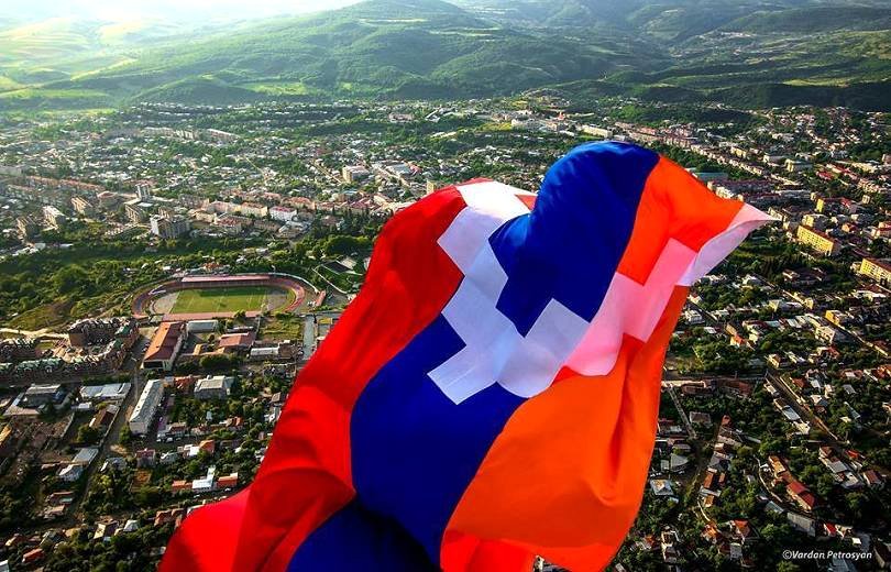 Soykırım tehdidiyle karşı karşıya kalan Ermeni Hıristiyanları korumak için “Karabağ’ı Kurtaralım” koalisyonu kuruldu