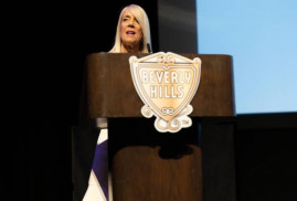 Beverly Hills Belediye başkanı Ermeni karşıtı broşürlerin yayılmasını kınadı