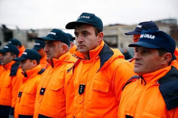 Ermenistan Suriye ve Türkiye'ye arama kurtarma ekipleri gönderdi
