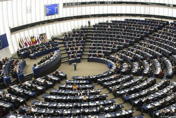 Avrupa Parlamentosu’un raporu, Azerbaycan'ı askerlerini Ermenistan topraklarından çekmeye çağırdı