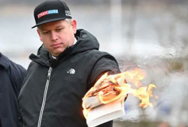 İsveç'te bir kitap yakıldıysa, zamanda Türkiye'de binlerce kitap yakıldı, binlerce kilise yıkıldı