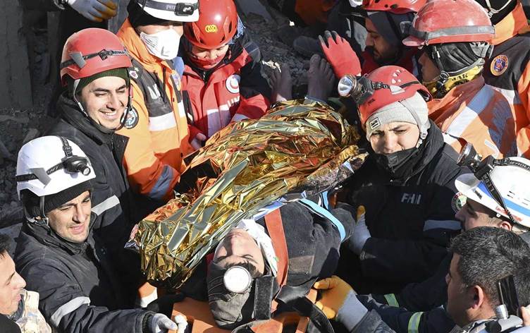 Երկրաշարժից 9 օր անց Թուրքիայում փլատակներից ողջ է դուրս բերվել 3 մարդ