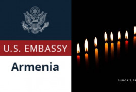 ABD'nin Ermenistan Büyükelçiliği, Sumgait katliamında hayatını kaybeden Ermenilerin anısına saygı duruşunda bulundu