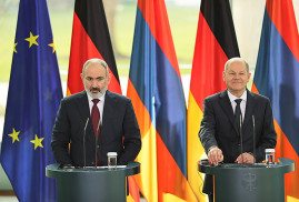 Olaf Scholz, Nikol Paşinyan ile ortak basın tolpantısı düzenledi