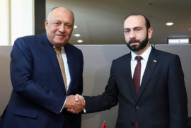 Ermenistan Dışişleri Bakanı, Mısır yolcusu