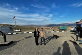 ABD'nin Ermenistan Büyükelçisi Laçin Koridoru'nun başlangıç kısmını ziyaret etti