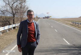 Eski NATO Genel Sekreteri Laçin Koridoru'nun başlangıç noktasını ziyaret etti