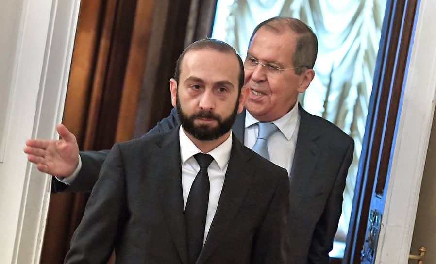 Mirzoyan Lavrov'a: Üçlü açıklamada Azerbaycan'ın ihlal etmediği hiçbir nokta yok