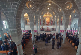 Diyarbakır Surp Giragos kilisesinde sekiz yıl sonra ilk Paskalya