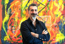 Serj Tankian, Azerbaycan'a karşı yaptırımlar uygulanmaya çağrısında bulundu