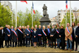 Fransa'nın Courbevoie şehrinde Ermeni Soykırımı kurbanları anısına bir anıt dikilecek