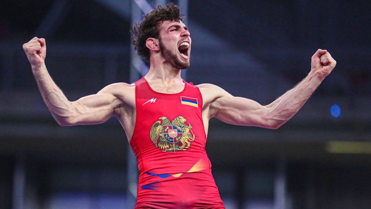 Ermeni güreşçi Türk rakibini 7:0'lık skorla mağlup ederek yarı finale yükseldi