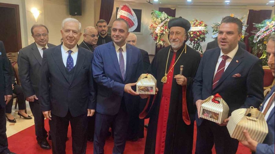 AKP Ermeni milletvekili adayından 'Paskalya Bayramı' ziyareti