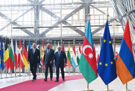 Financial Times։ Paşinyan ve Aliyev Brüksel’de görüşecek